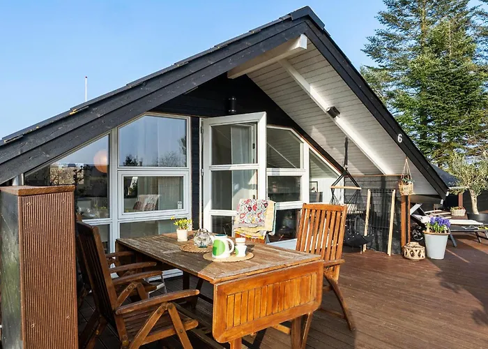 2 Bedroom Beautiful In * Børkop